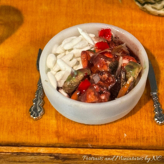 Minaiture Gumbo Dish