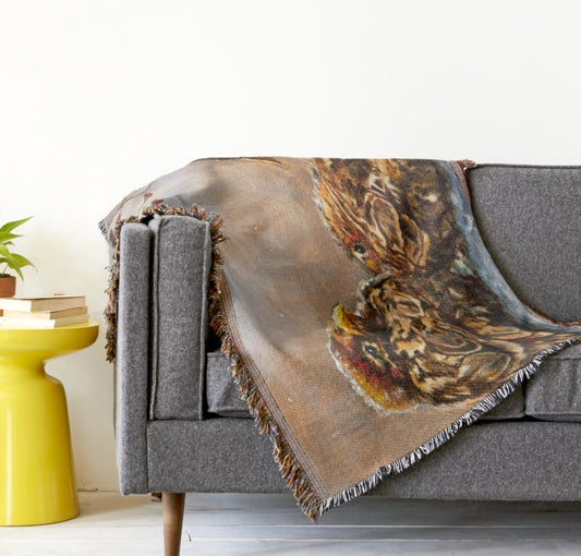 throw-blanket-keeping-company-in-situ