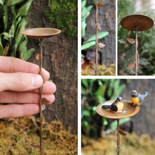 This Rusty Vintage Style Standing Birdbath Pick