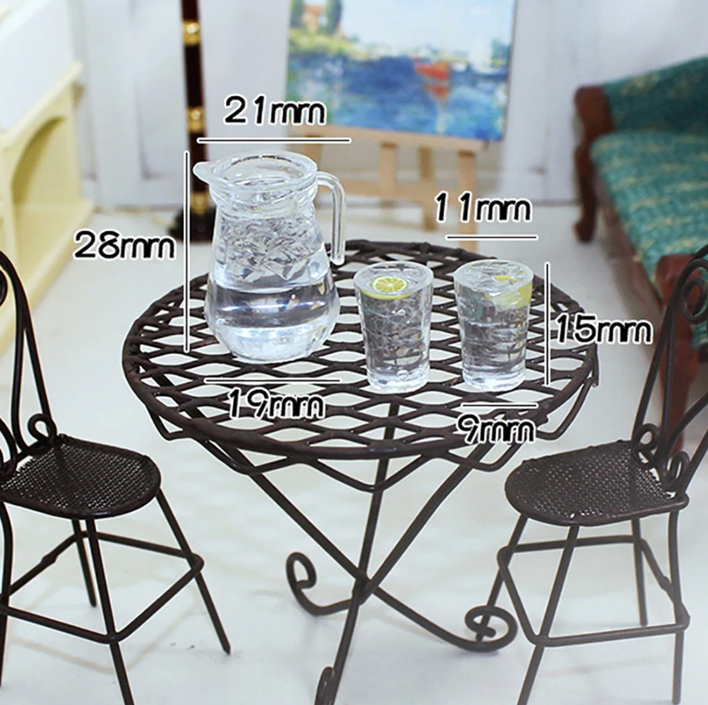 MINIATURE-PITCHER-SIZES