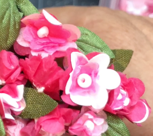 Tutorial - How to make Miniature Flower Garlands