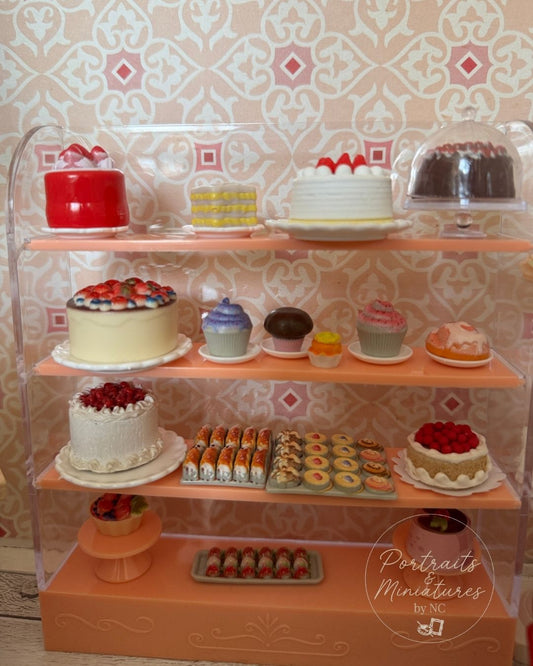 miniature cake stand