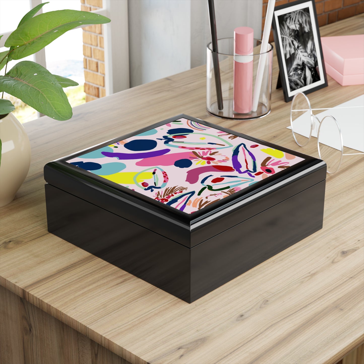 Jewelry Box - Utopia Keepsake Box - Abstract Design Lacquered Box black