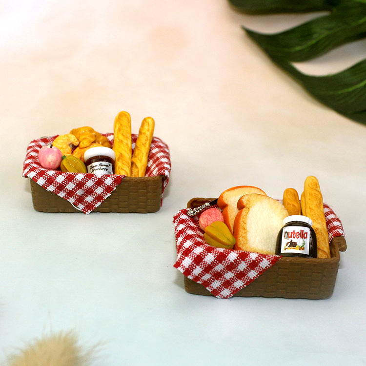 Miniature Food Play Mini Bread BasketMiniature Food Play Mini Bread Basket