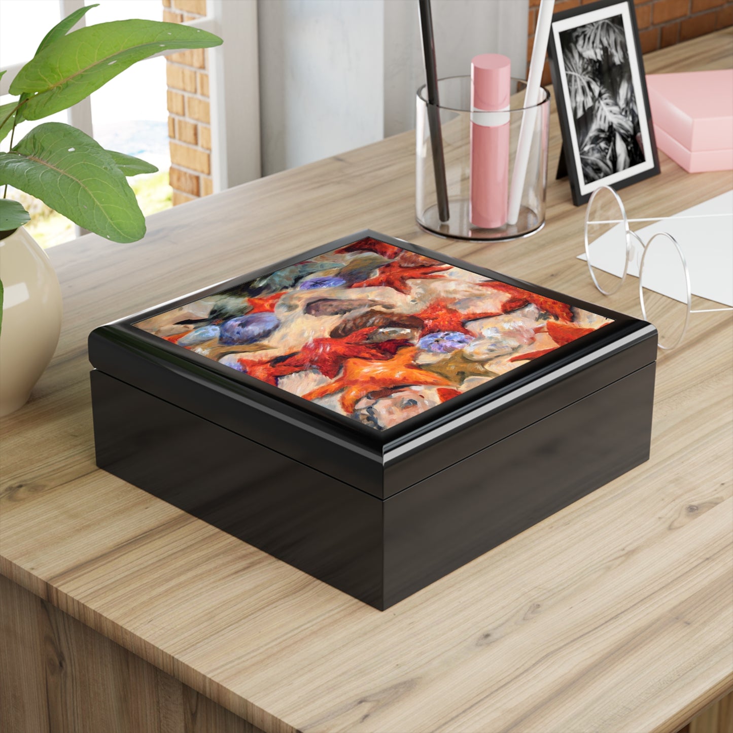 Jewelry Box - Starfish- Laquered Keepsake Box black box