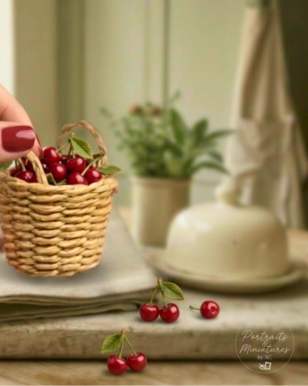 1:12 Scale Miniature Woven Storage Basket – Petite Artisan Handcrafted Dollhouse Accessory