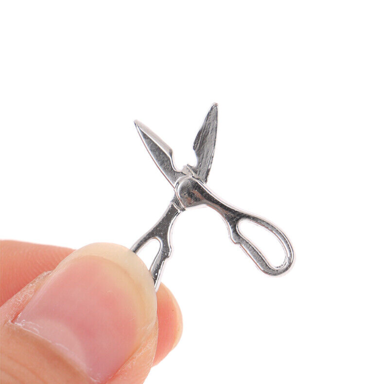 miniature kitchen scissors