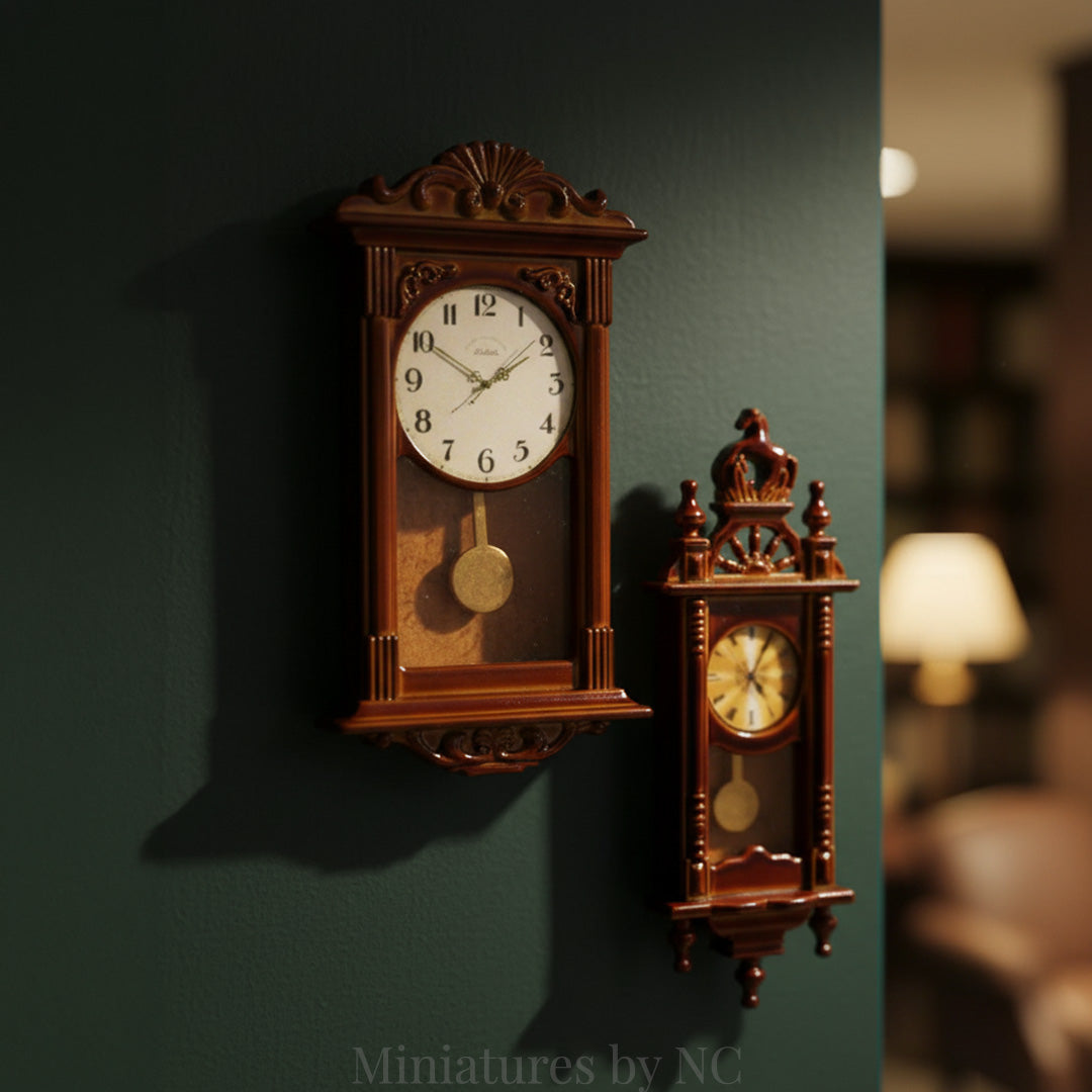Artisan 1:12 Scale Retro Roman Wall Clock – Vintage Wood & Alloy Miniature