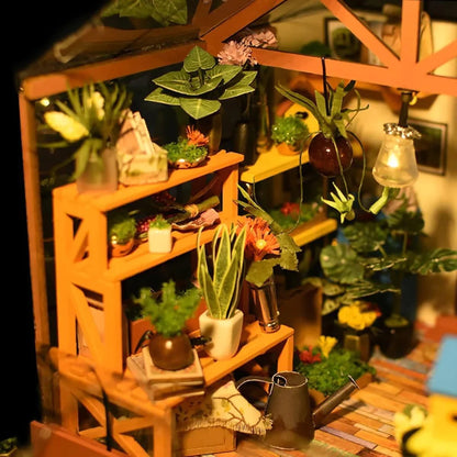 Miniature DIY Kit - Greenhouse Flower Shop flower detail