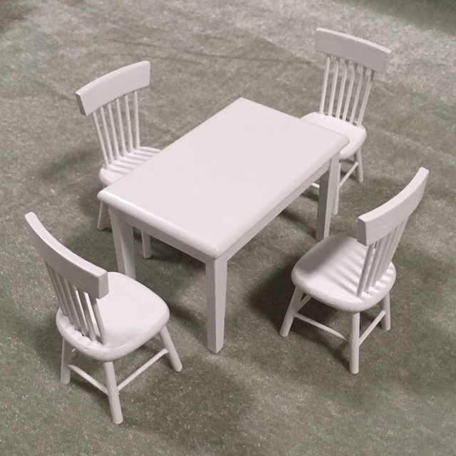 Wooden Dollhouse Furniture of Table & Chair White