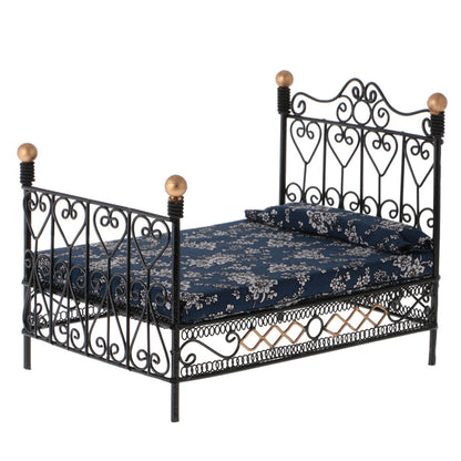 Bedroom Furniture - Wrought Iron Double Bed