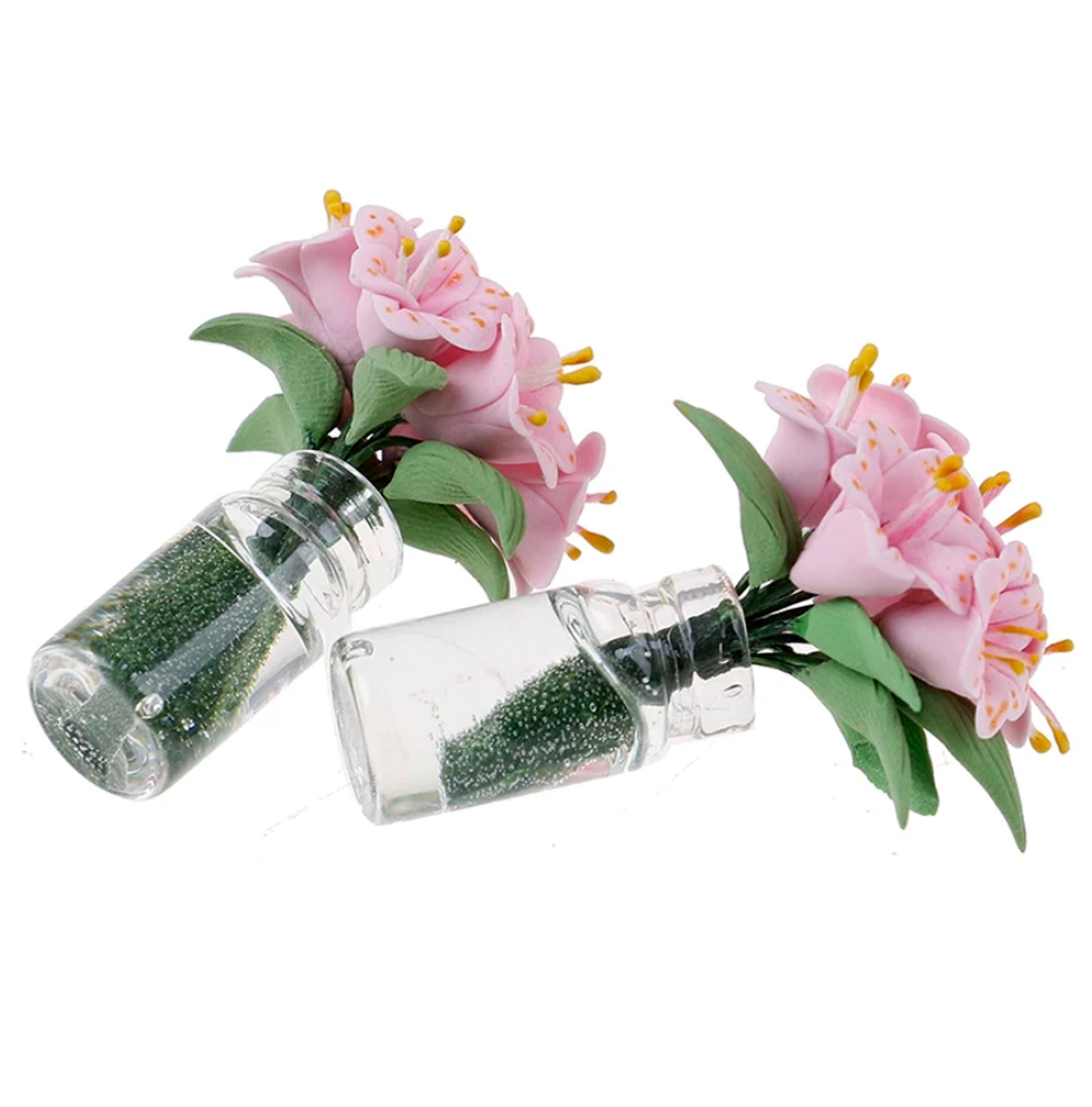 Pink-Lilies-in-Glass-Vase-side-view