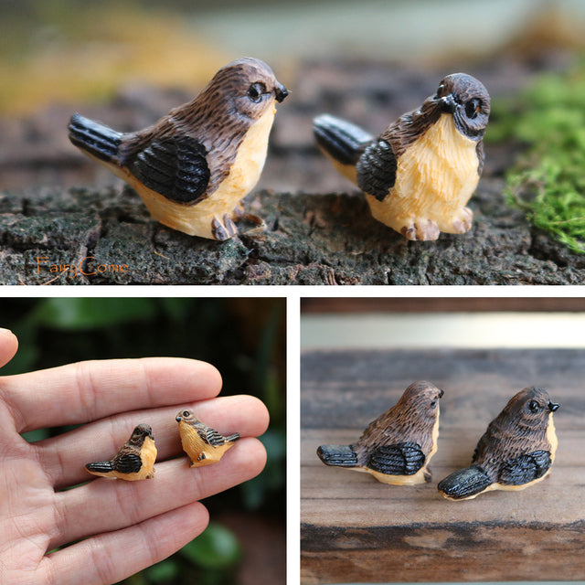 Two Miniature Resin Birds 1 12 scale