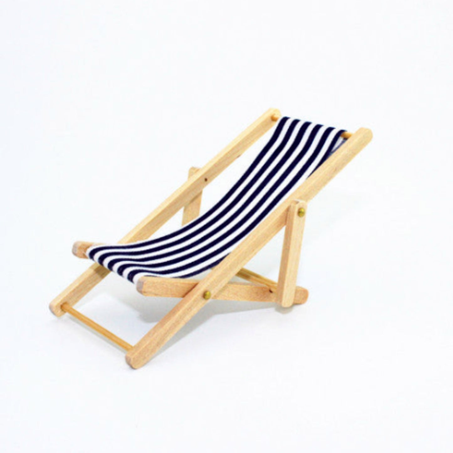 dark-blue-beach-chair