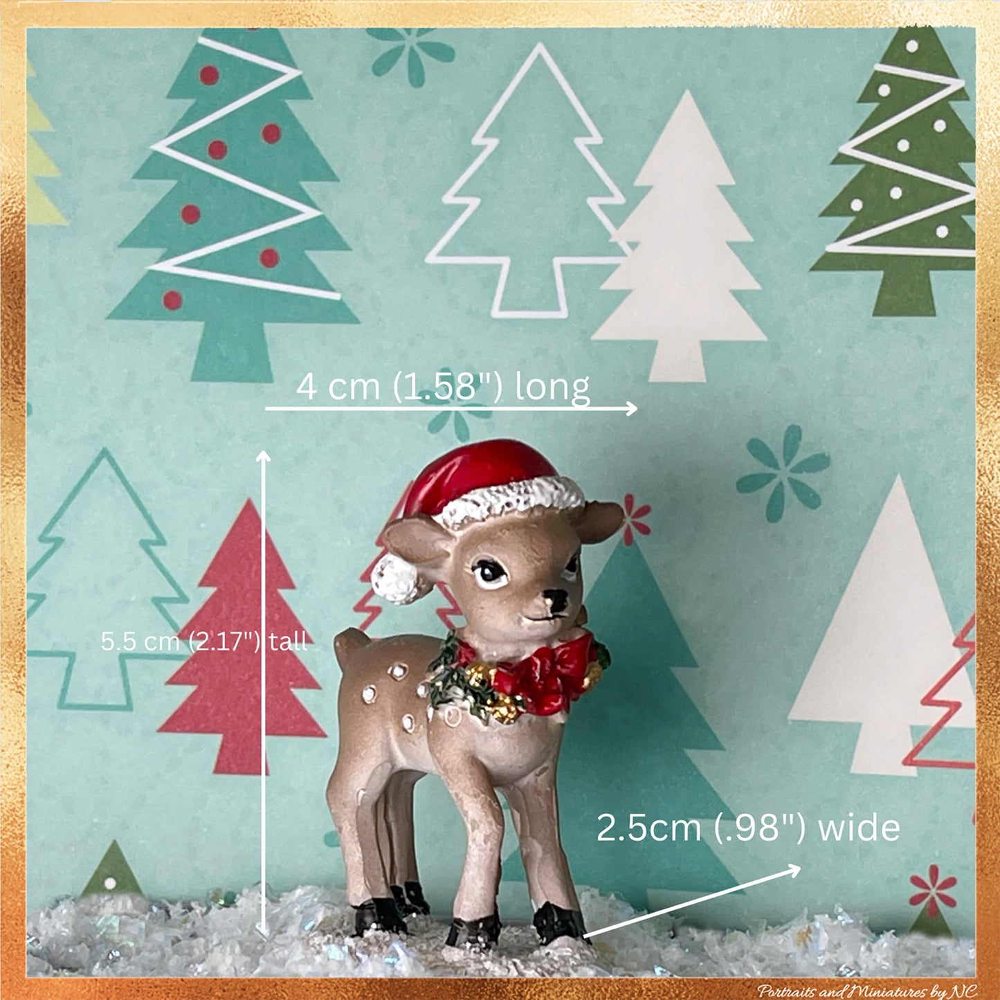 Little Christmas Reindeer Dollhouse Decor size