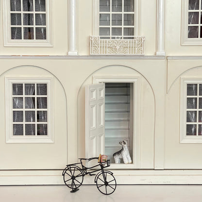 Puppenhaus-Miniatur-Faux-Balkon im Maßstab 1:12 aus Schmiedeeisen, architektonisches Element